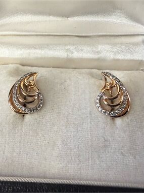 Modern Gold-Tone CZ Teardrop Stud Earrings